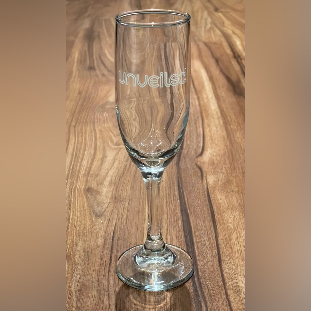 New Exclusive “Unveiled” Glass Champagne Flute